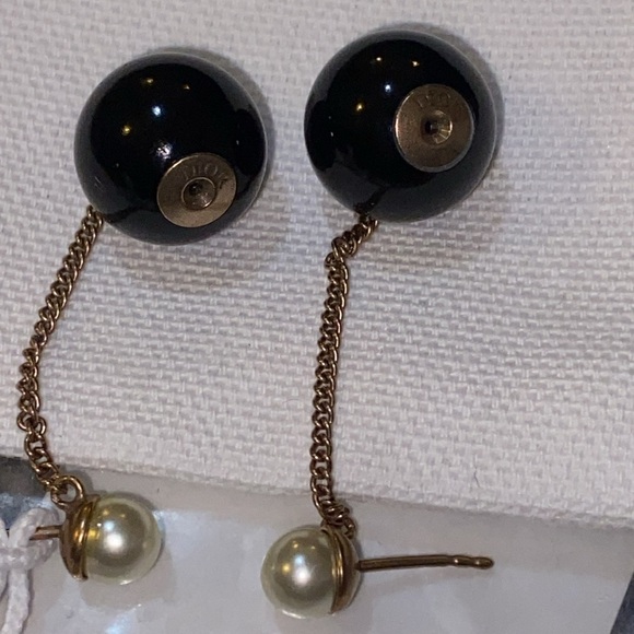 Dior Tribales Earrings Bronze-Finish Metal with White and Black Resin Pearls - Picture 8 of 12